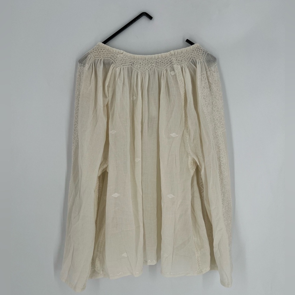 Doen Valadon Embroidered Flowy Tassel Top In Salt - Picture 7 of 7